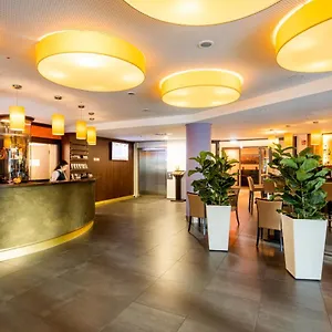 Hotel Stadthotel Am Roemerturm, Colonia